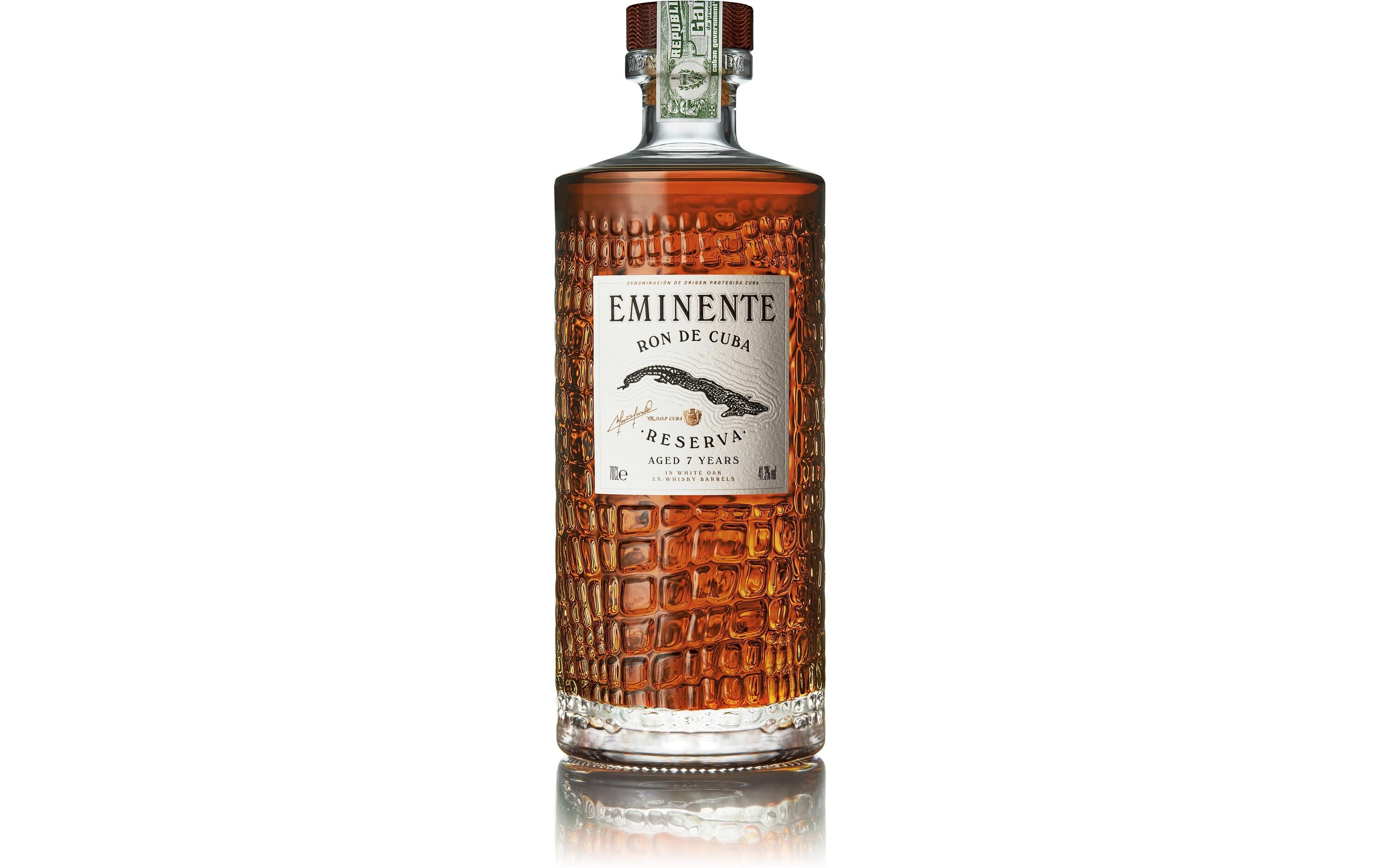 Eminente Reserva 0.7 lRum mit dem Aroma von frisch geröstetem Kaffee, gerösteten Mandeln und Kakao