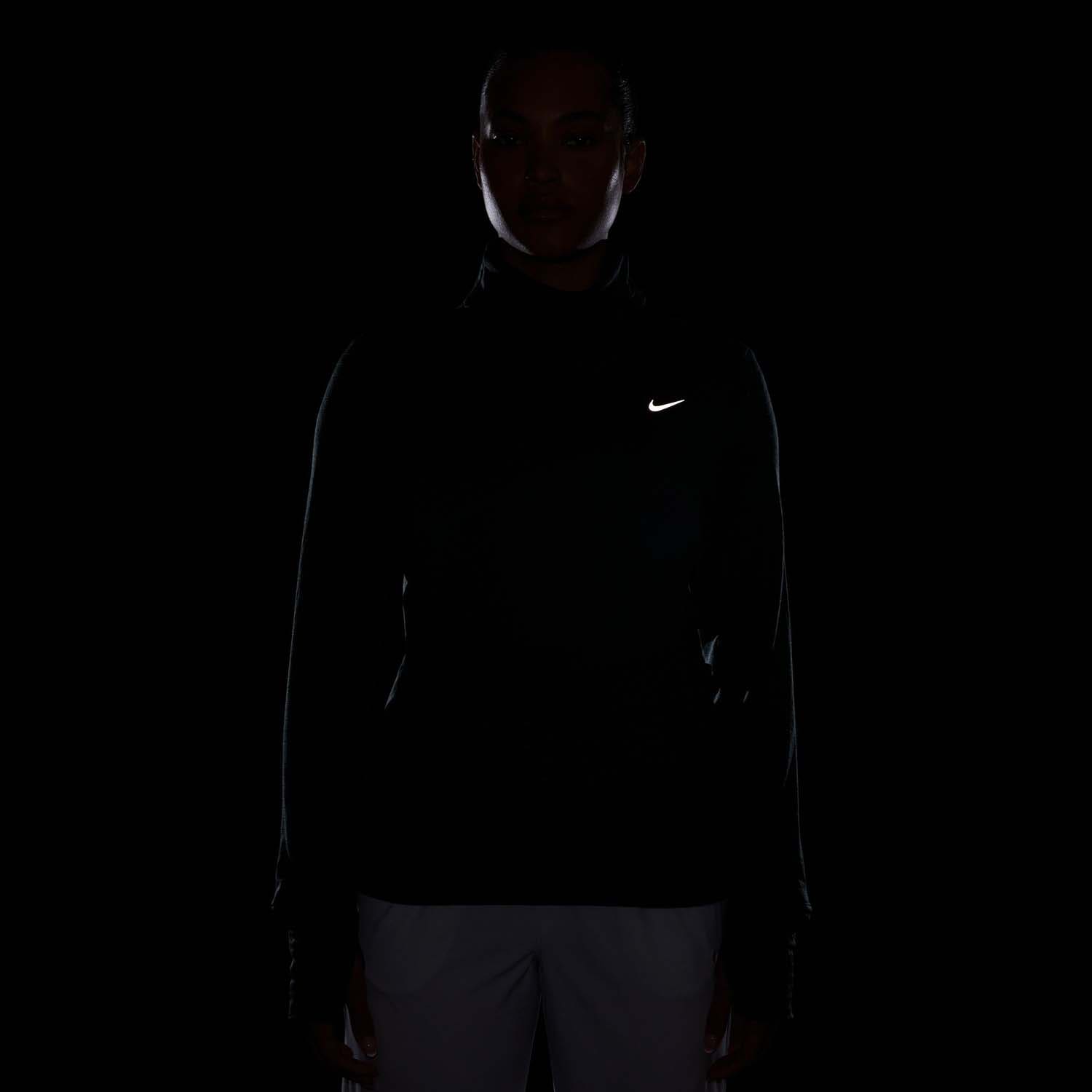 Nike  Therma-fit swift element