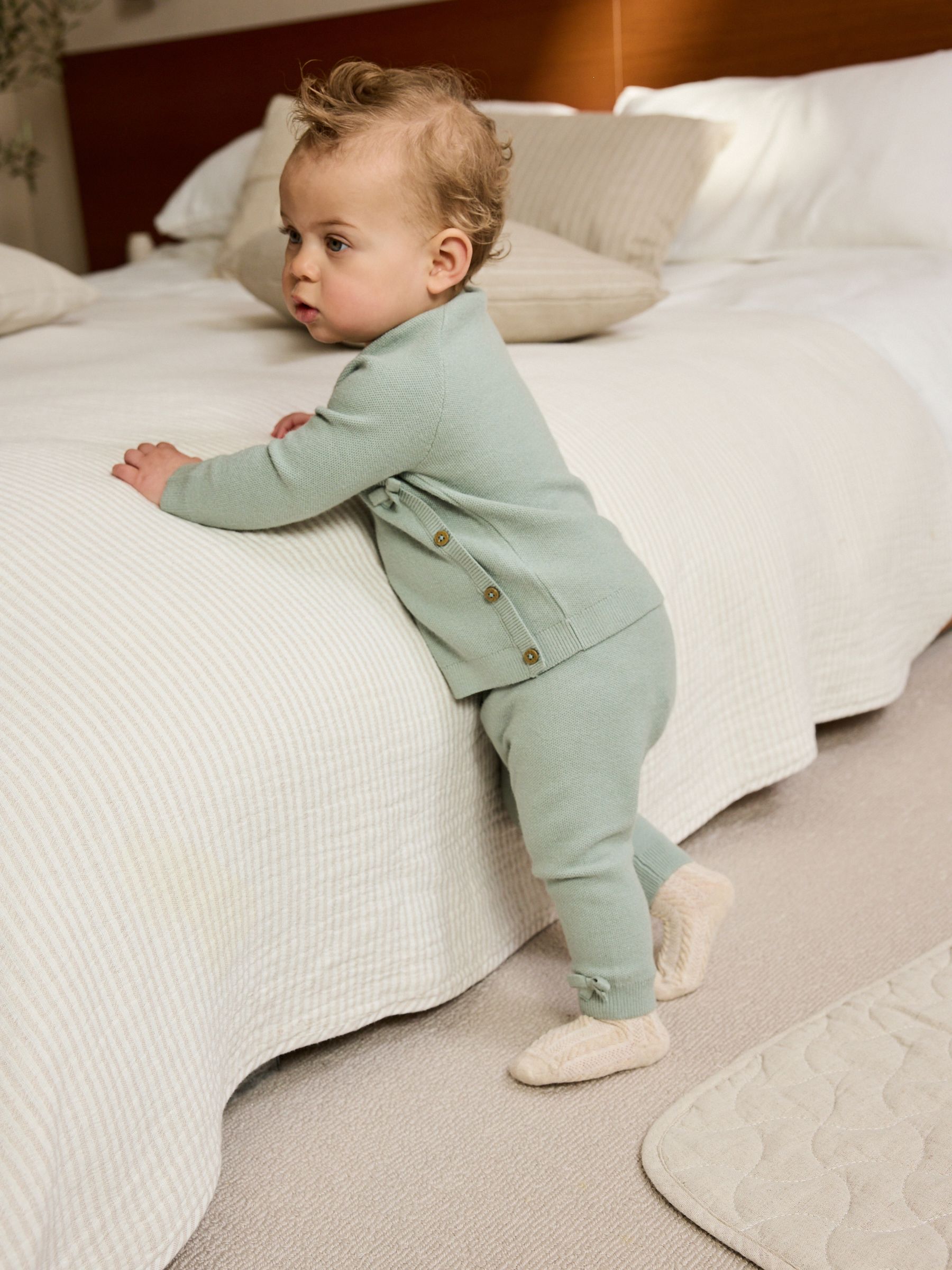 Grijs-groen - 2 -delige babyset met gebreide wikkelstrui en legging (0mnd-2jr)