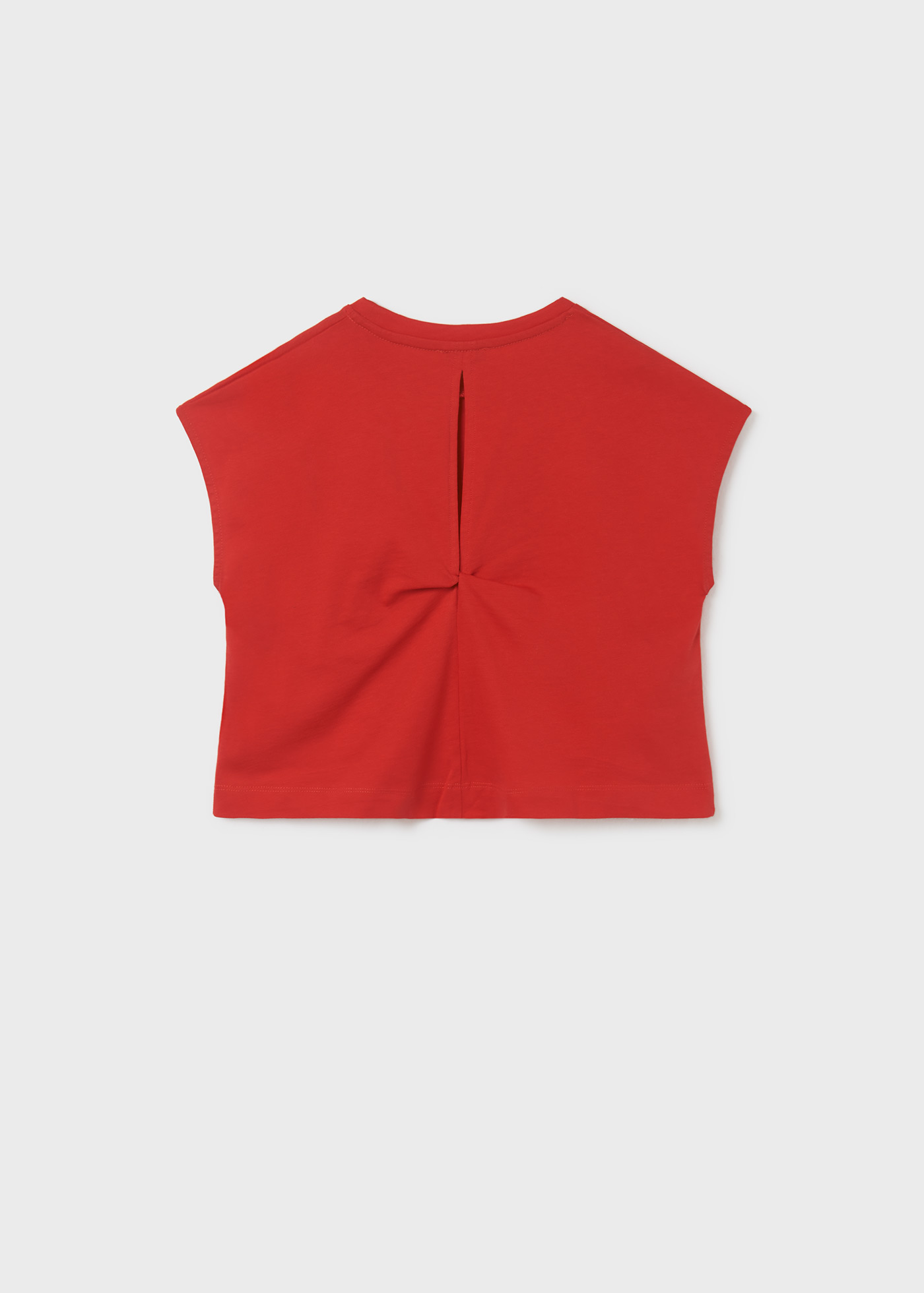Camiseta feminina de manga curta em algodão sustentável com nó.
