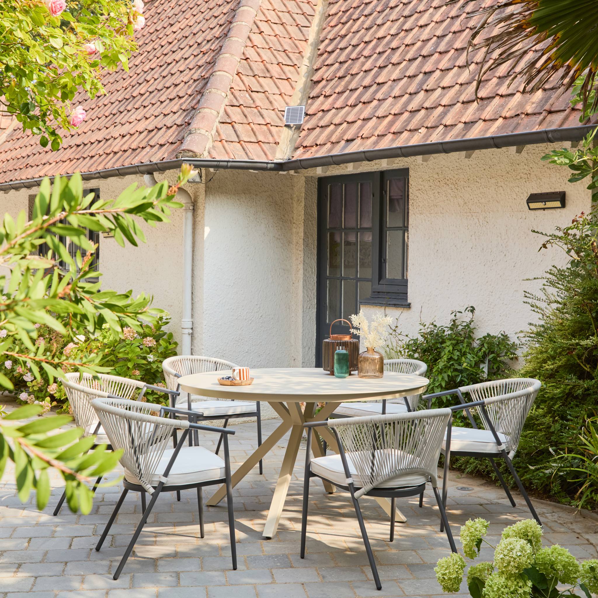sweeek - Stapelbare tuinstoelen van staal en touwen (set van 4)