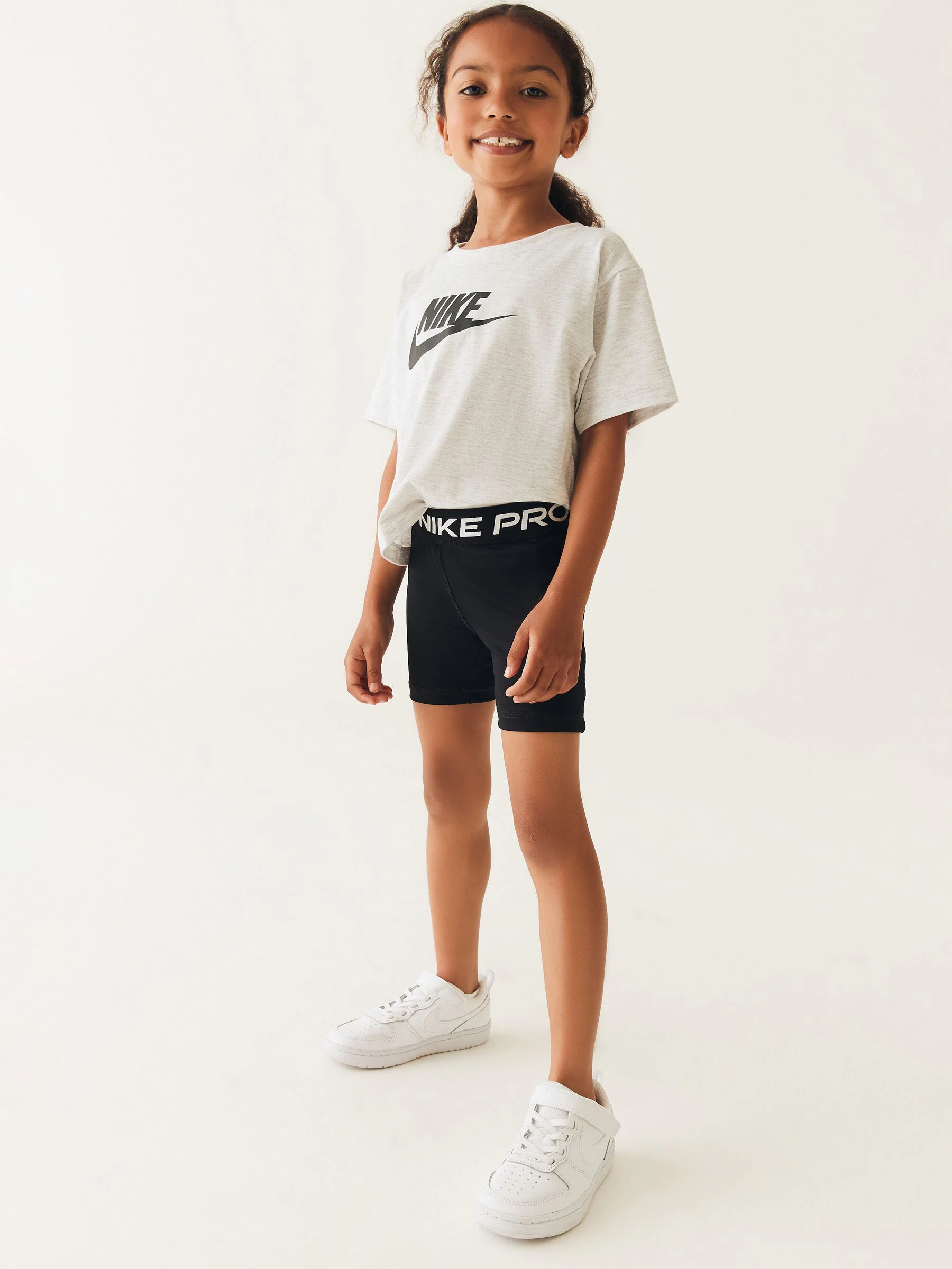 Zwart - Nike Little Kids Pro Drifit short
