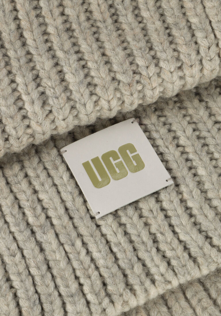 UGG lichtgrijze ugg muts chunky rib beanie knit pom set