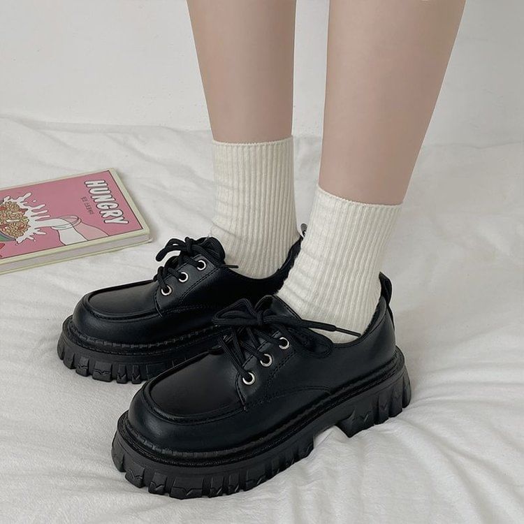 Bolitin - Platform veterschoenen met effen veter