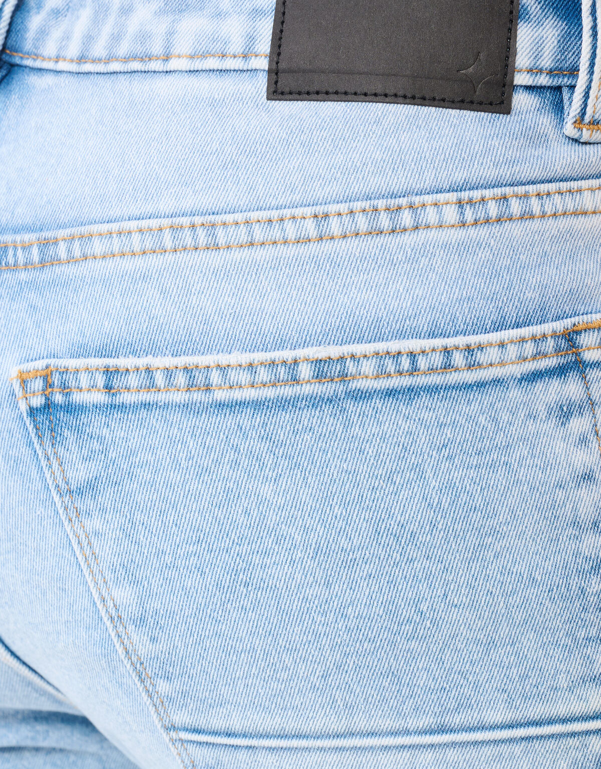 Tapered Fit Jeans Lichtblauw L32