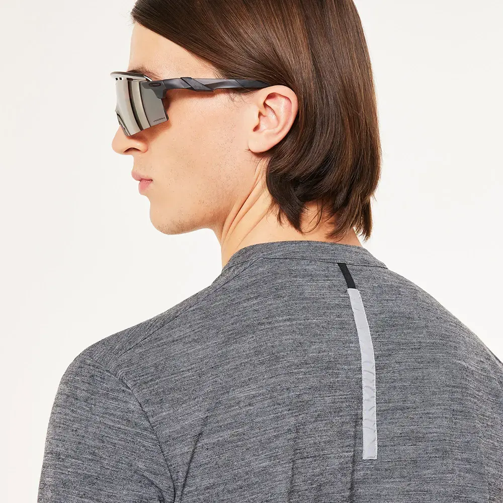 Oakley Off Grid Tech Gravel Fietsshirt Korte Mouwen Zwart Heren