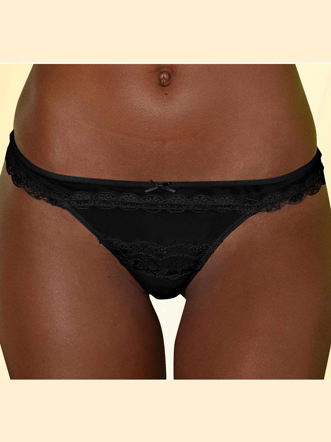 String détails en dentelle délicats
