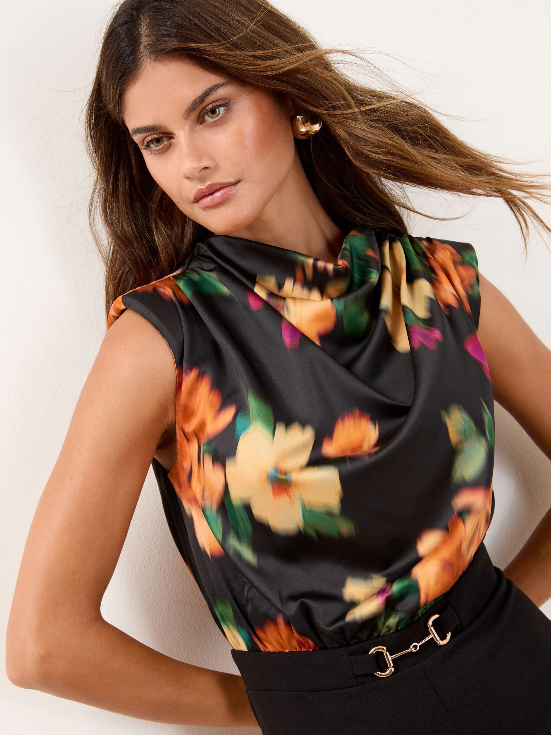 Lipsy Bloemen Print 2-in-1 Jumpsuit met Watervalhals