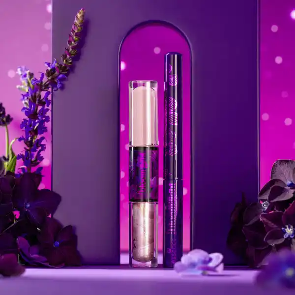 In the bloom'light matte eyeliner 01 Bloomin' In The Dark
