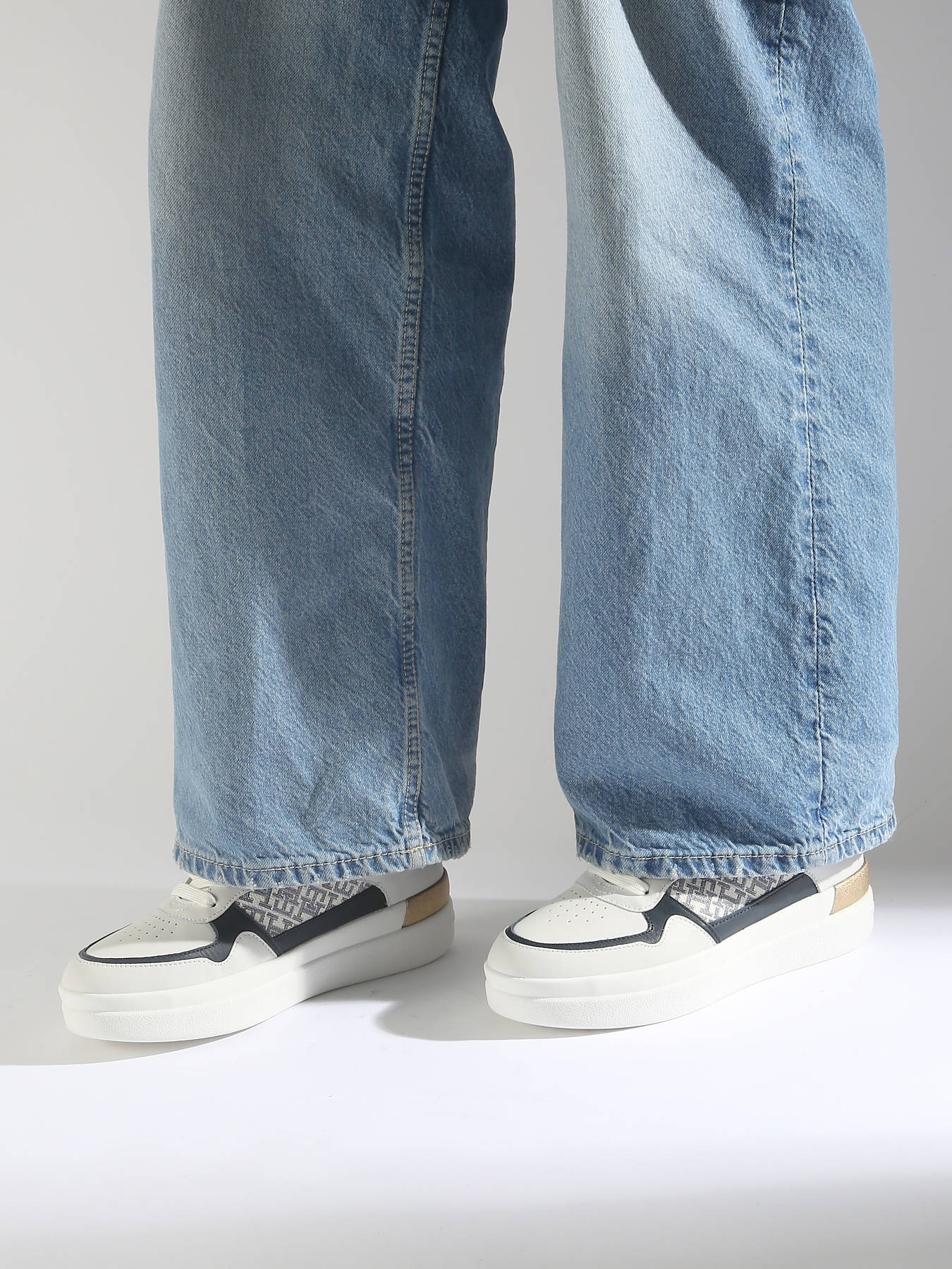 Sneakers en cuir TOMMY HILFIGER