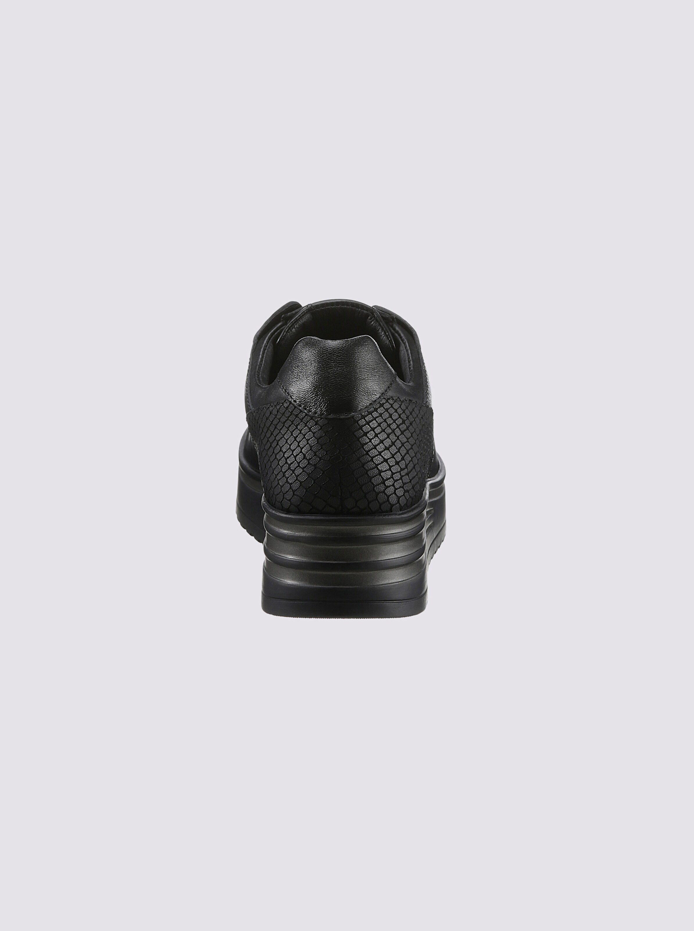 Sneaker