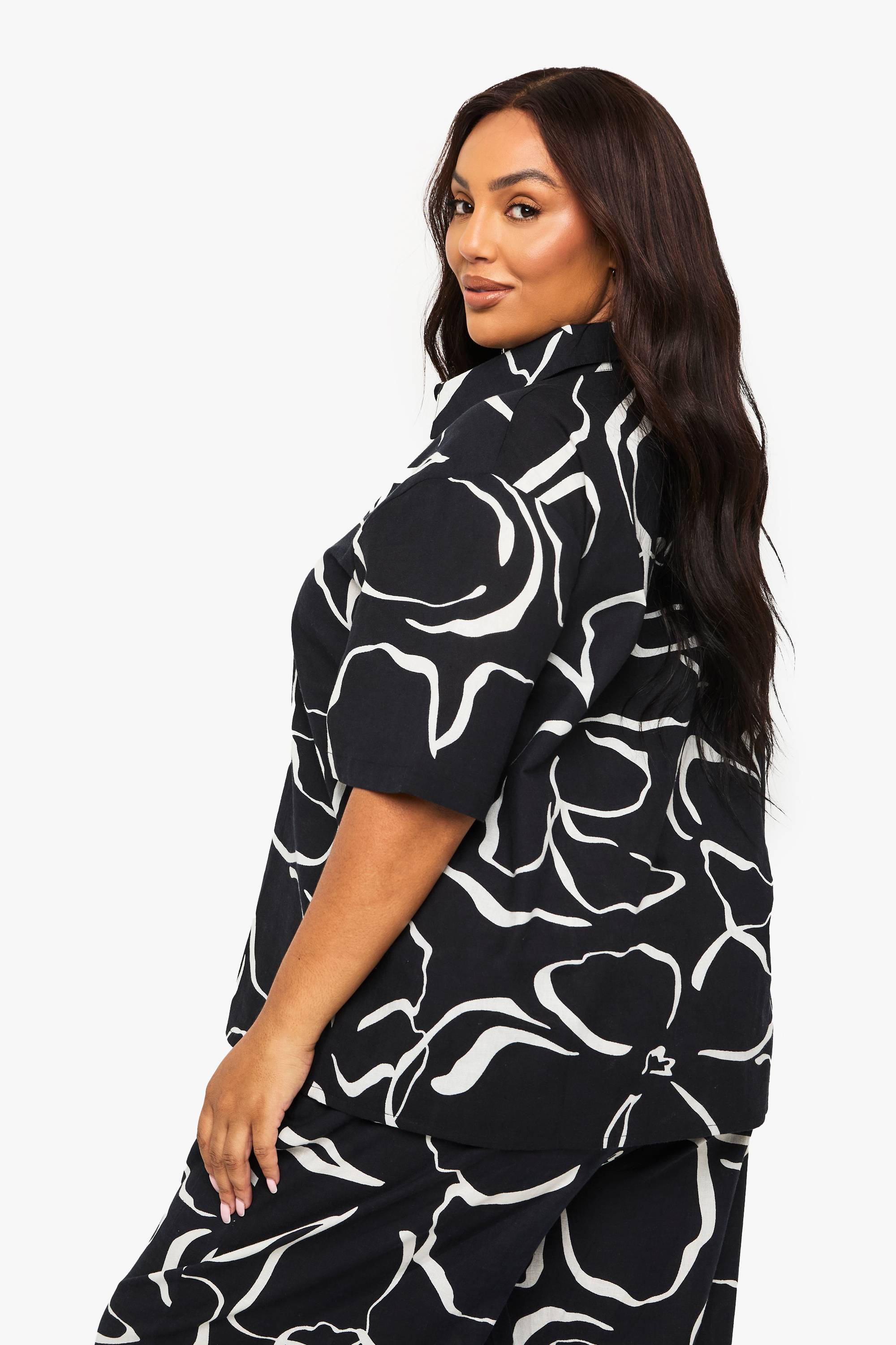boohoo Chemise Texturée À Motif Floral Abstrait Plus