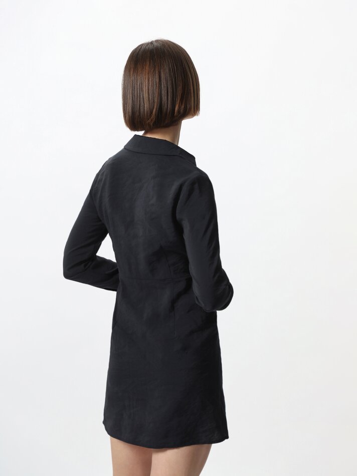 Vestido curto envelope - Preto