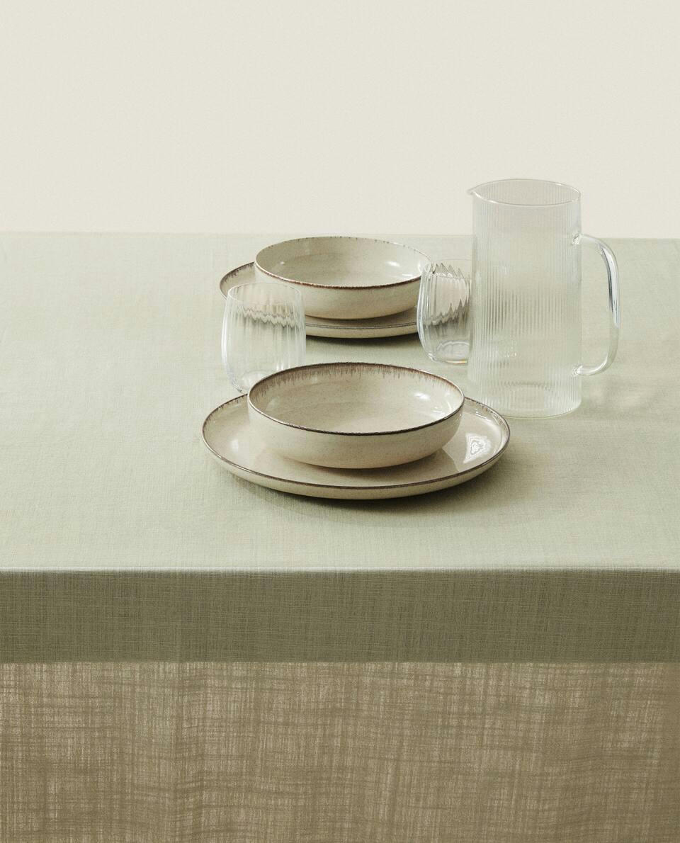 TOALHA DE MESA COM BUNDAS