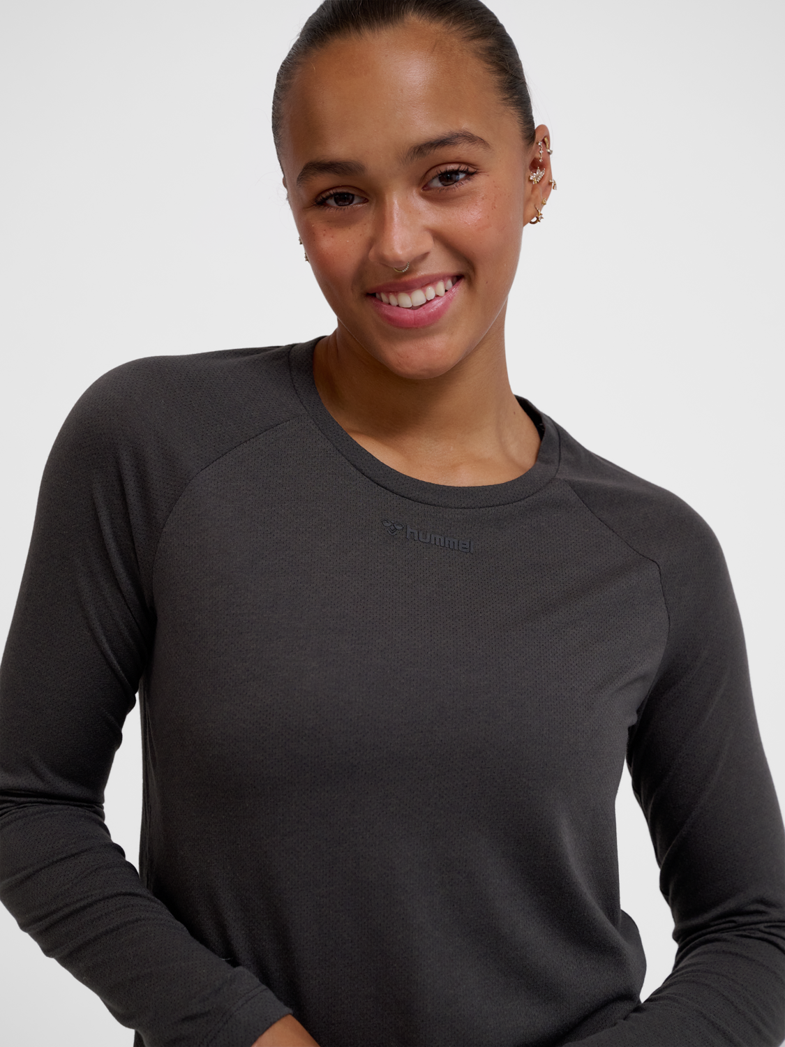 hmlMT VANJA T-SHIRT L/S