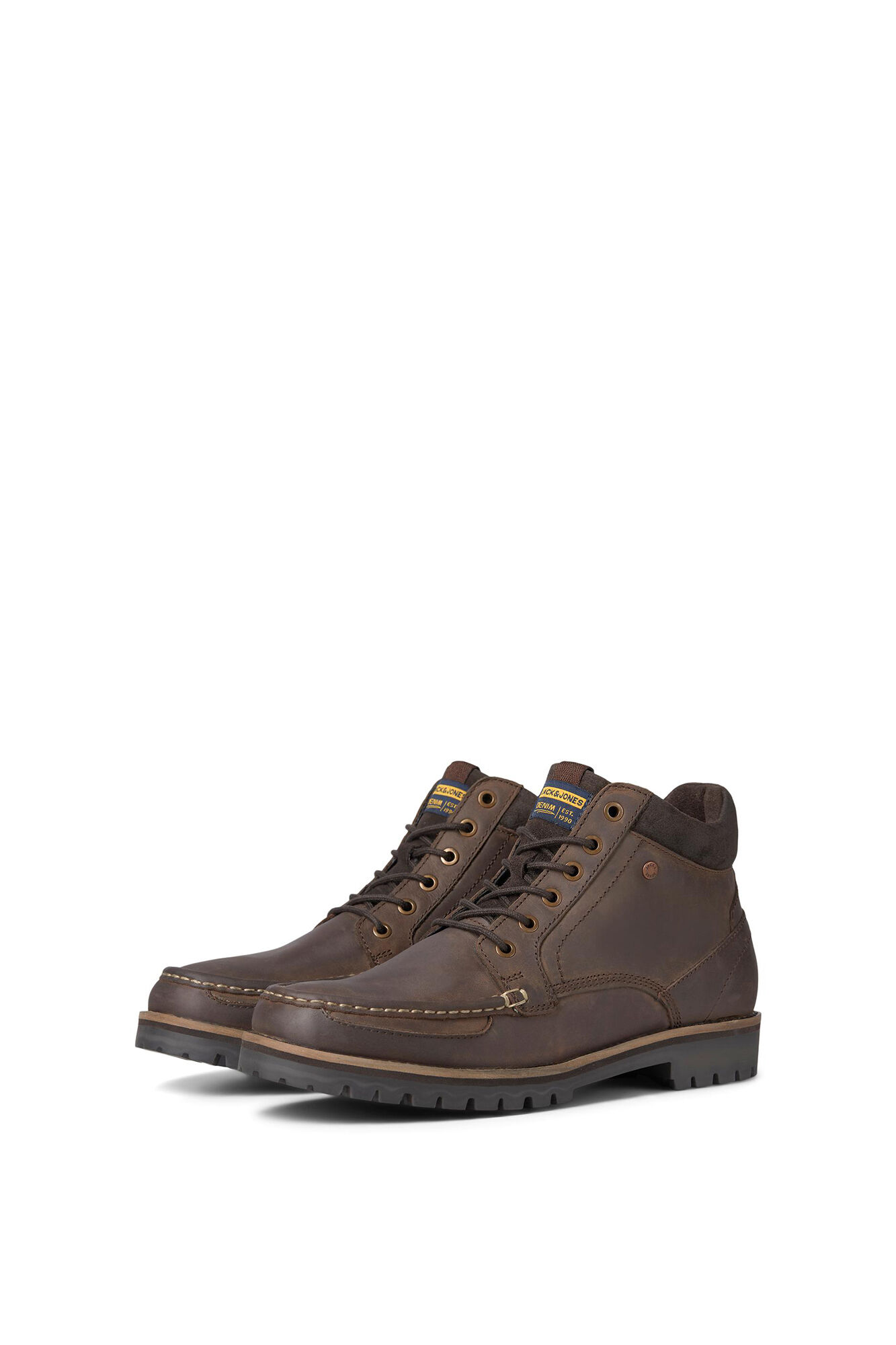 Bota estilo náutico com cadarços
