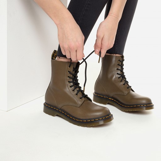 Dr. Martens 1460 Pascal veterboots groen Leer