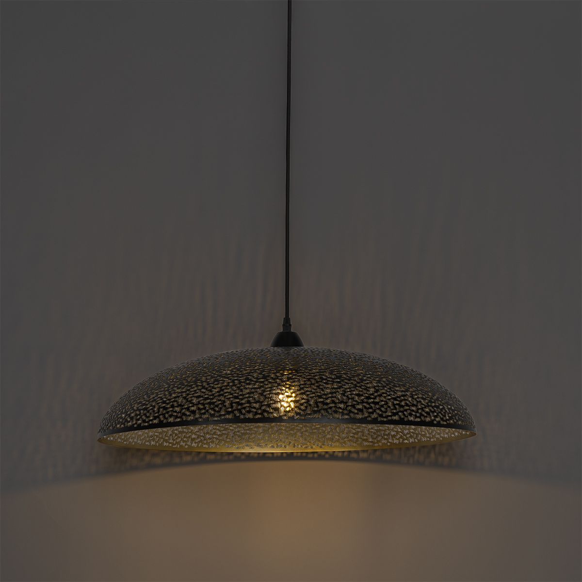 Oosterse hanglamp zwart met goud 60 cm - Japke
