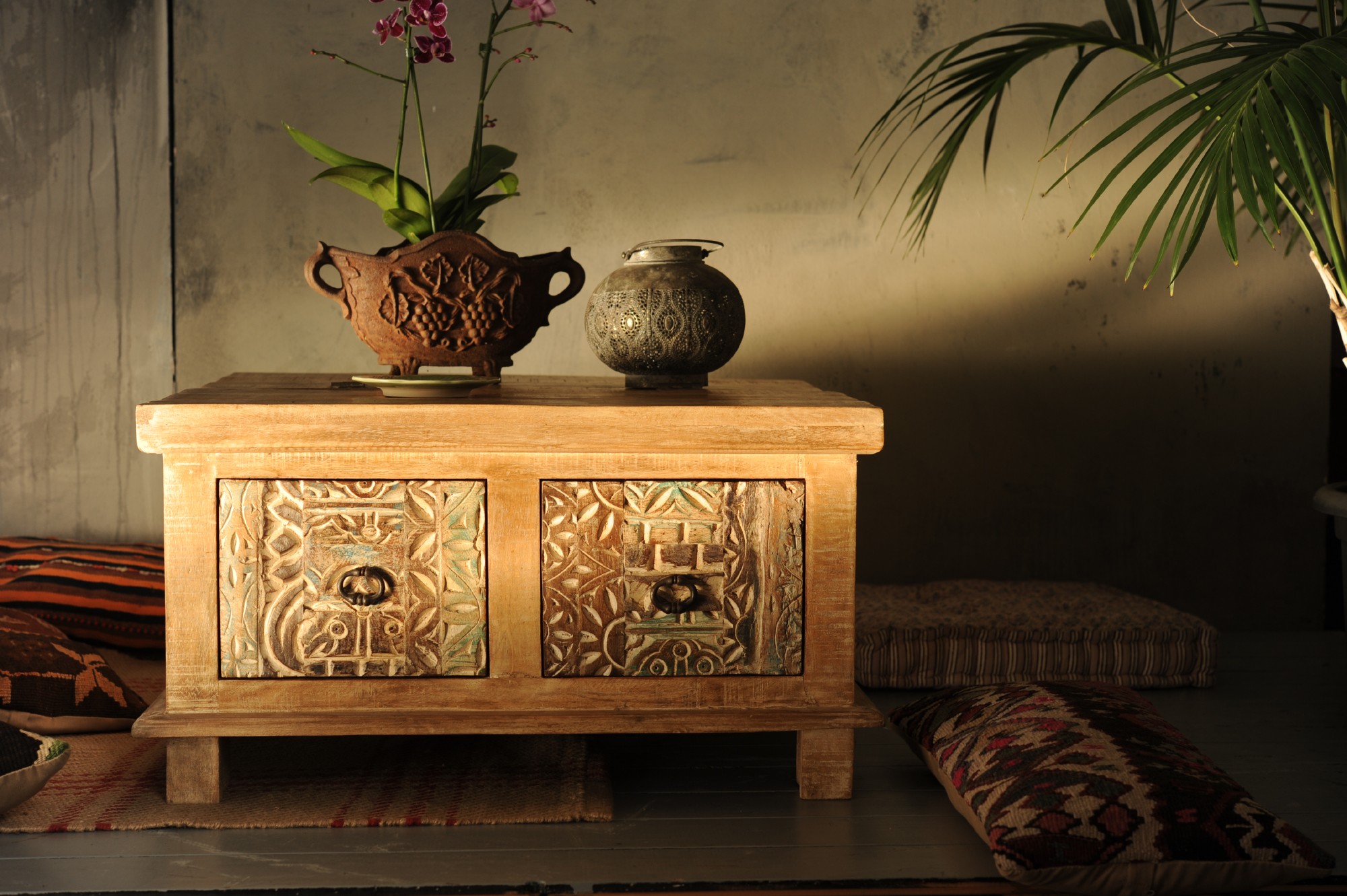 Couch-Box 'Sharina', antikweiß, T 73 cm, B 73 cm, H 40 cm von fischer's lagerhaus