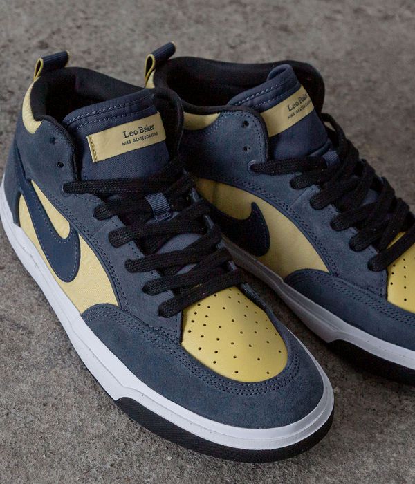 Nike SB React Leo Schuh (thunder blue saturn gold)