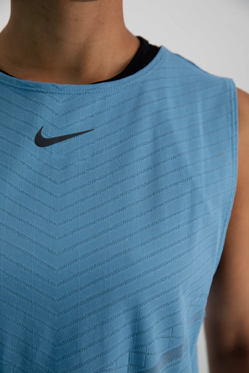 Nike Dri-FIT ADV Run Division Damen Top