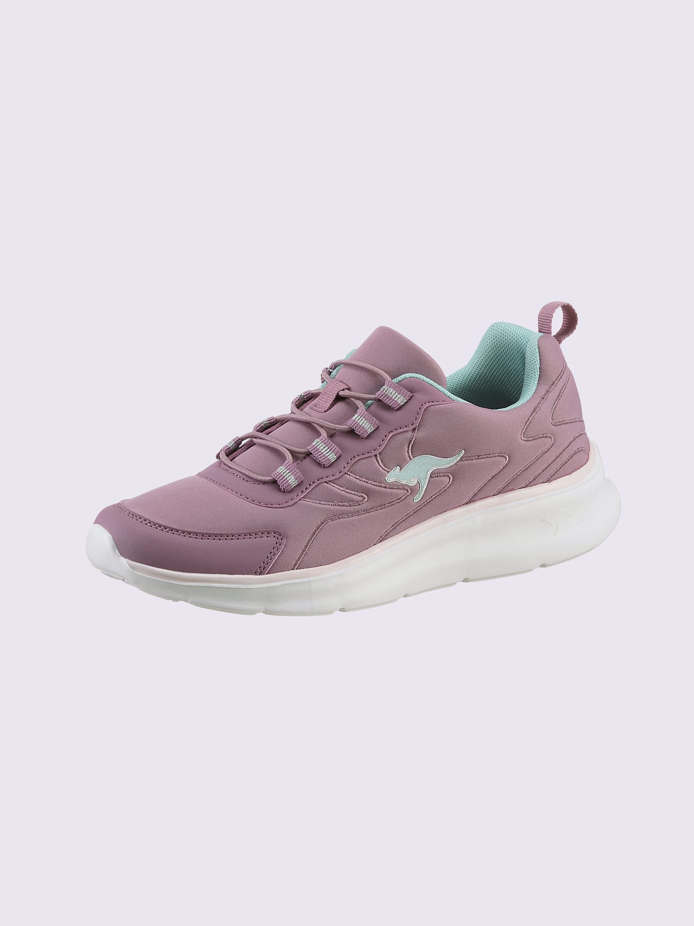 Baskets largeur f*