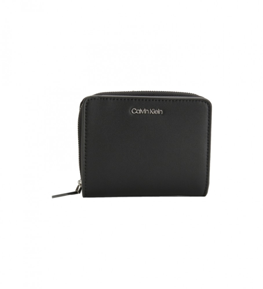 Carteira Calvin Klein Ck Must Z/A com Aba Preta