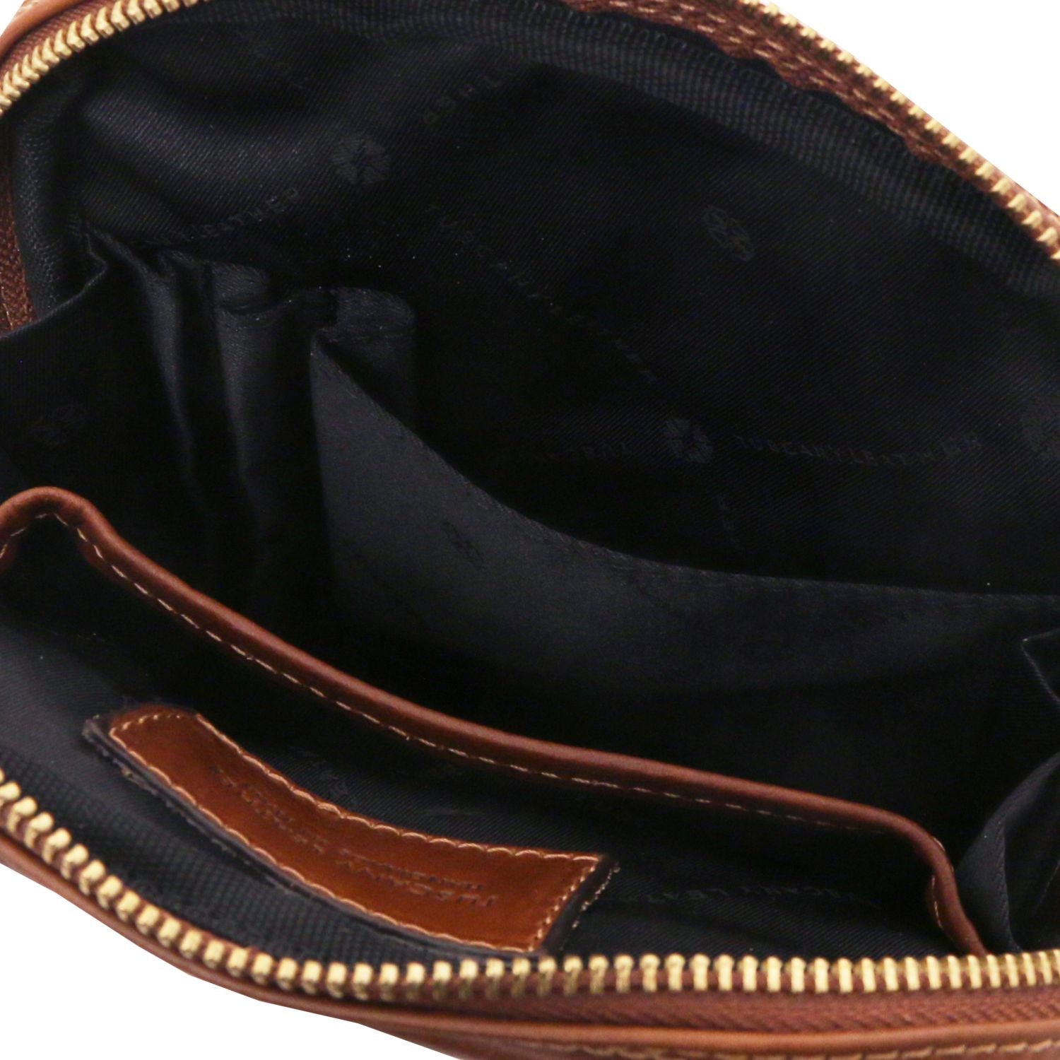 TL142428 – Mark – leren Crossbodytas