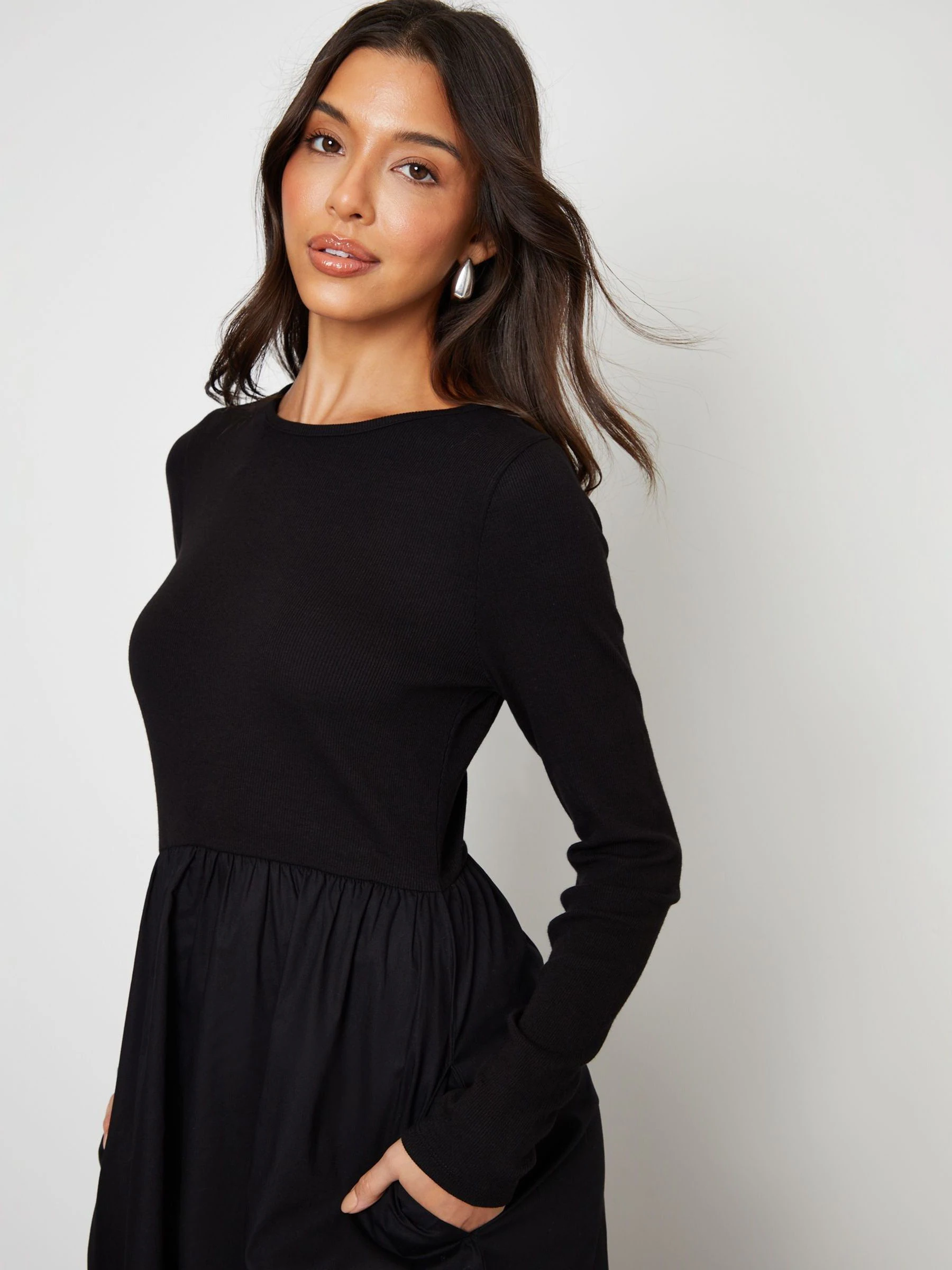 Zwart - Threadbare geribbelde jersey 2-in-1 midi-jurk met poplin rok