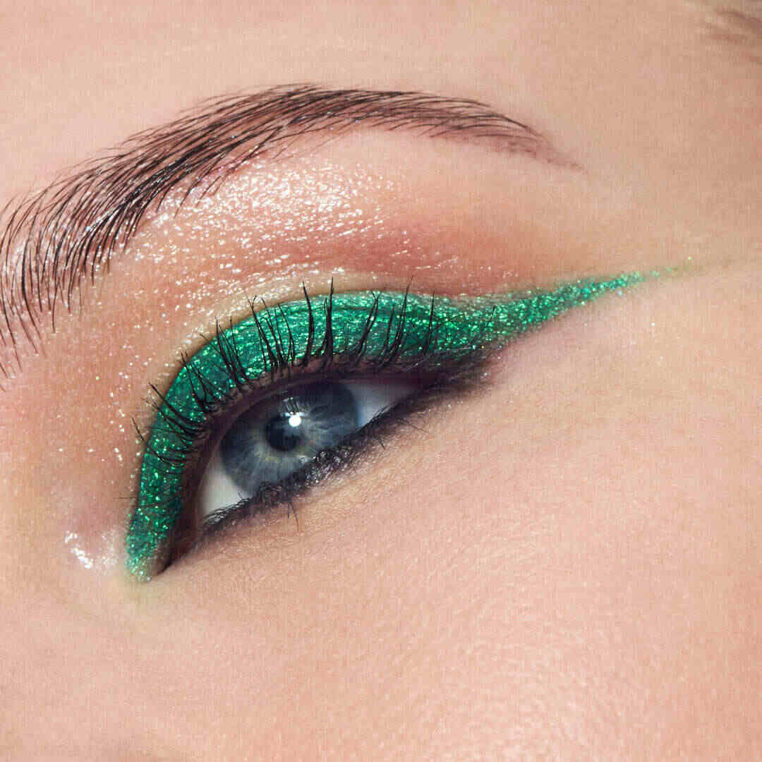 MAC DAZZLESHADOW Liquid Metallic