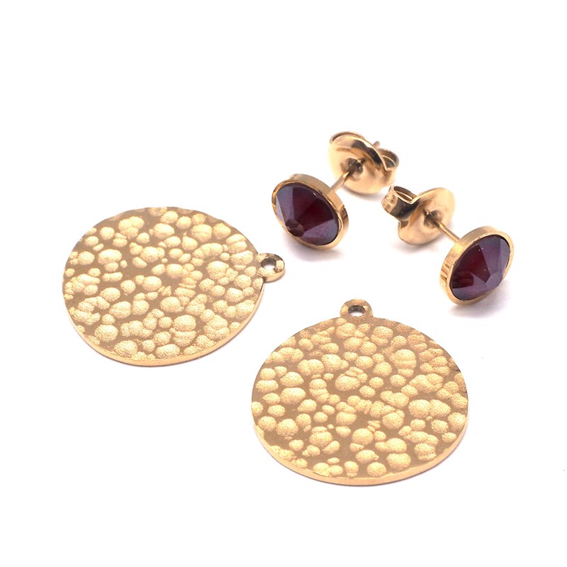 Boucles d'oreilles en acier dorées ornées de cristaux Swarovski avec pierres Crystal noires