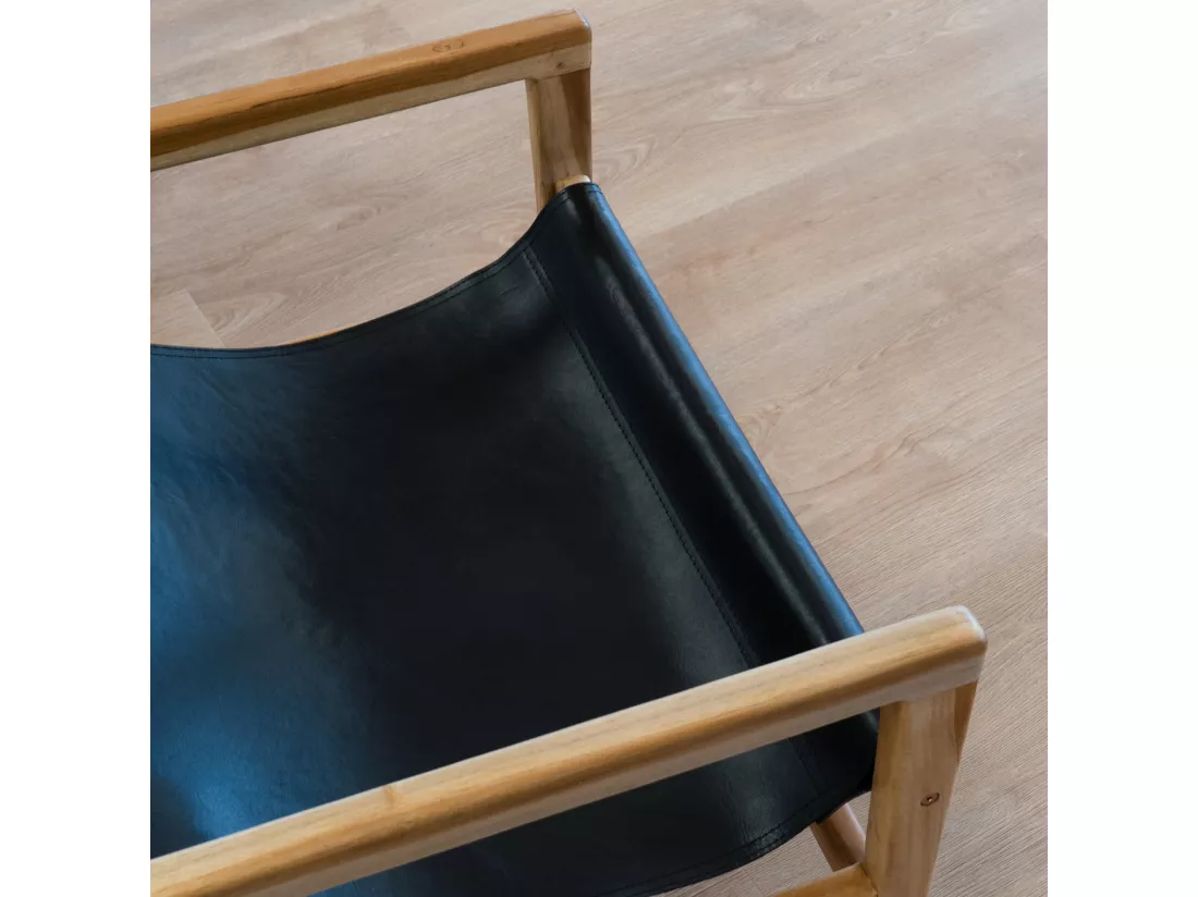 Fauteuil lounge en teck et cuir noir - Apache