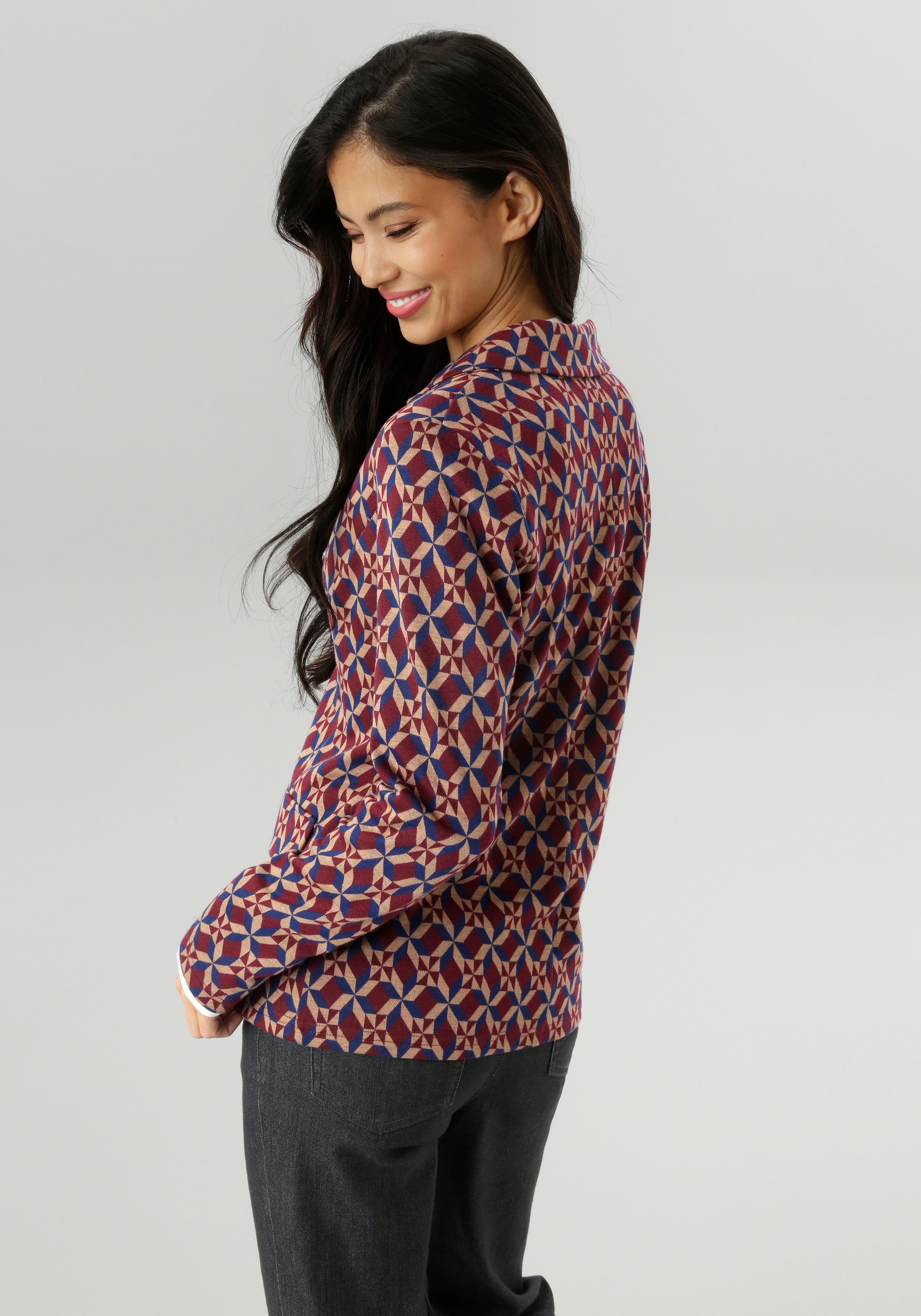 Aniston SELECTED Kurzblazer in trendy Jacquard-Qualität