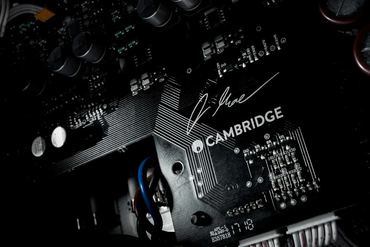 Cambridge Edge W Amplis de puissance