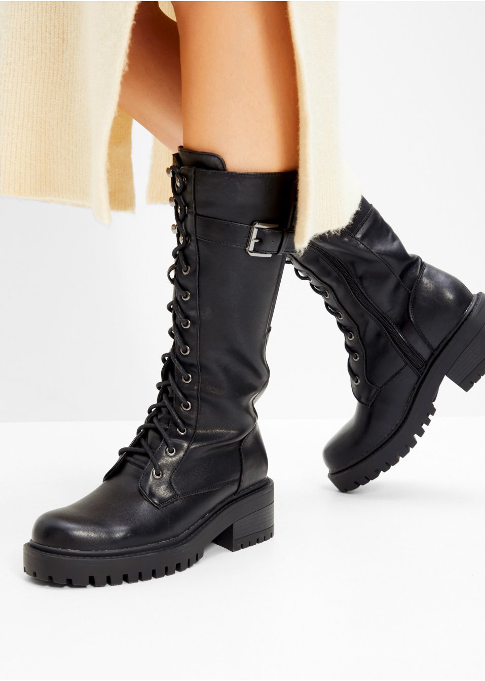 Bottes à lacets
