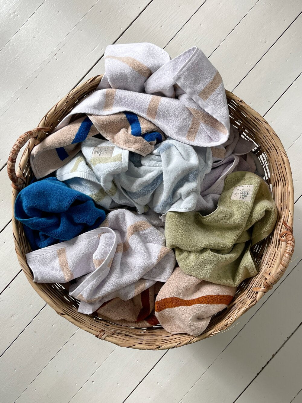 Color Stories  Stripe håndklæde - Karamel/blå