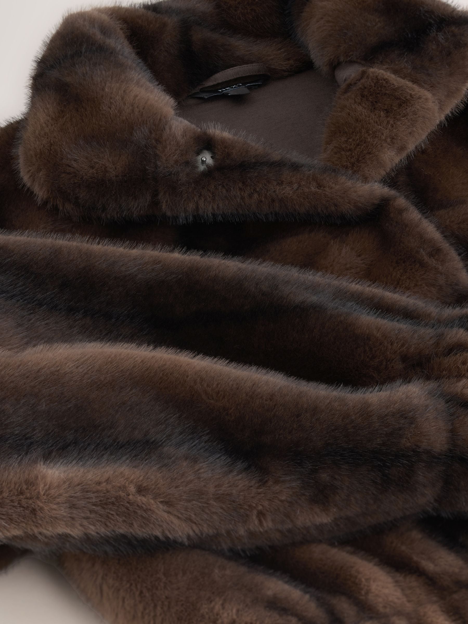 Chocoladebruin - Soft Touch Faux Fur Funnel Neck Bomber Jacket
