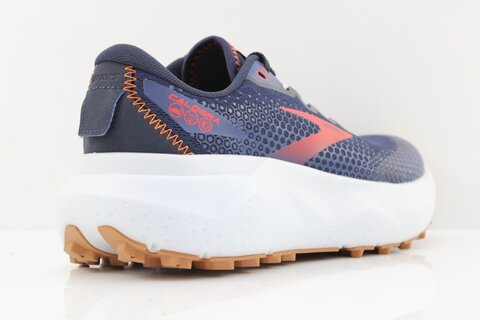 Brooks Caldera 6