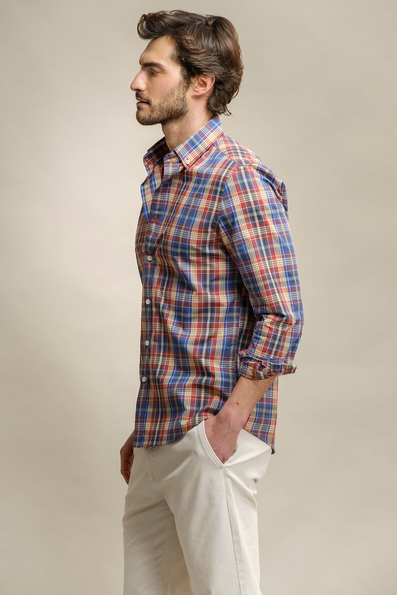 CAMISA AOS QUADRADOS