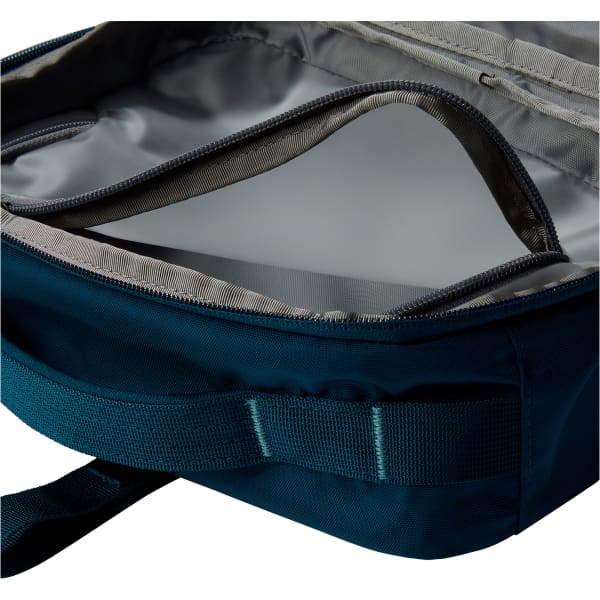Trousse de toilette THE NORTH FACE BASE CAMP VOYAGER DOPP KIT MIDNIGHT PETROL/ALGAE B
