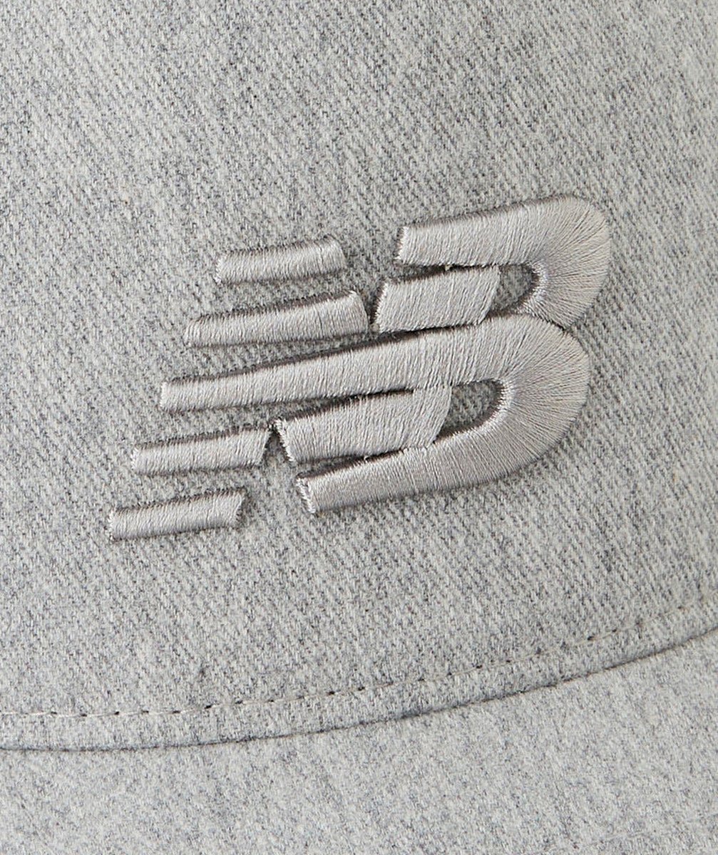 NEW BALANCECASQUETTE AVEC FILET GRISE EN COTON