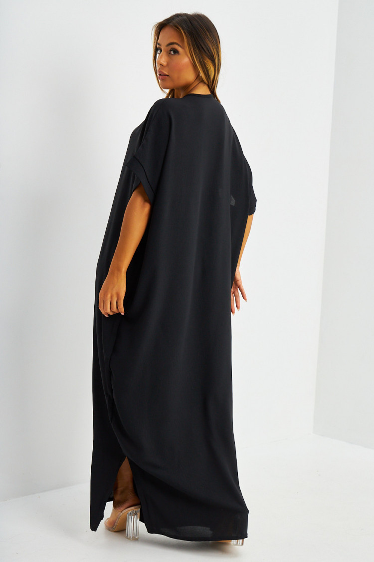 Abaya noire à broderies dorées