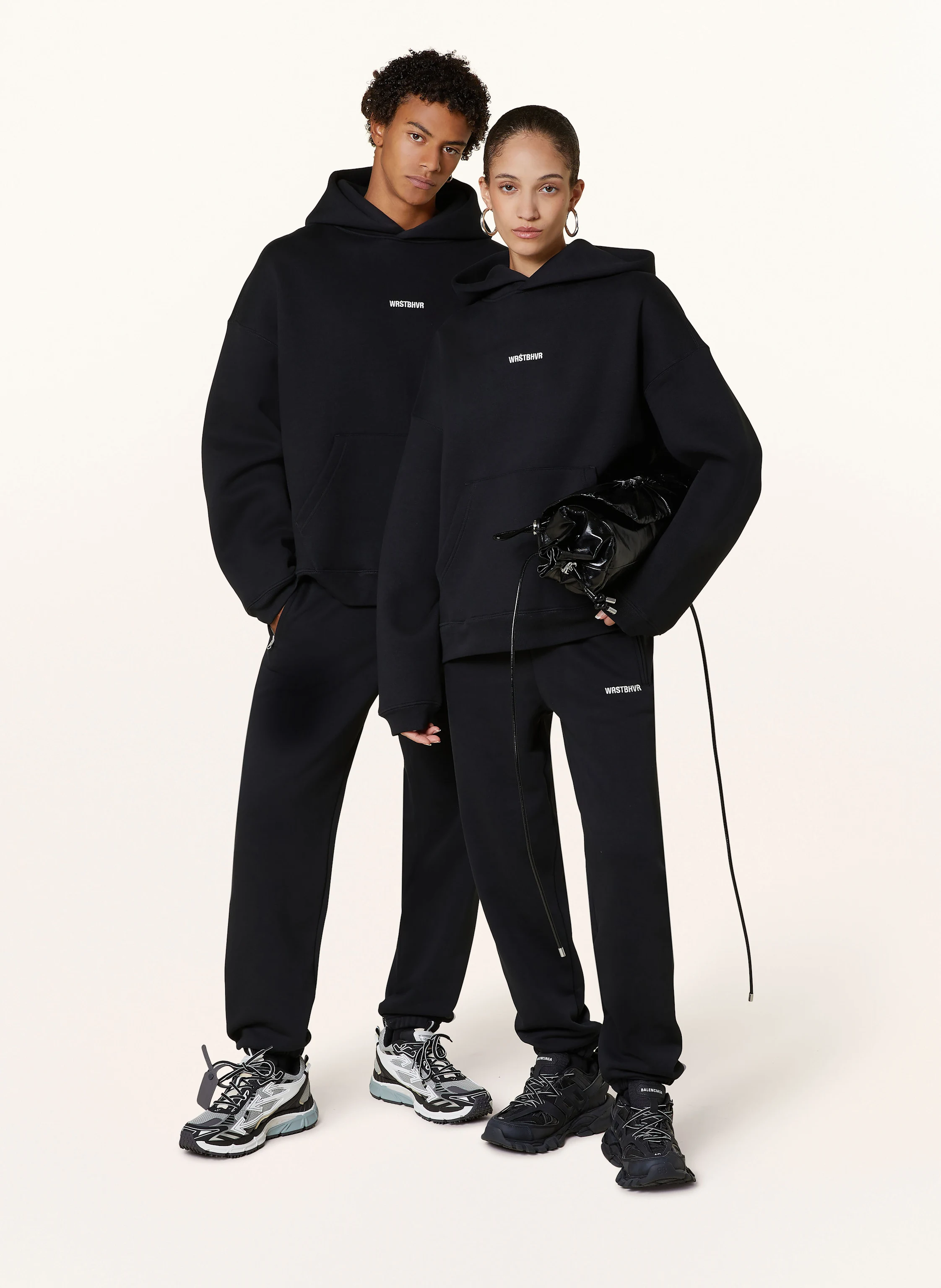 WRSTBHVR Hoodie BRON