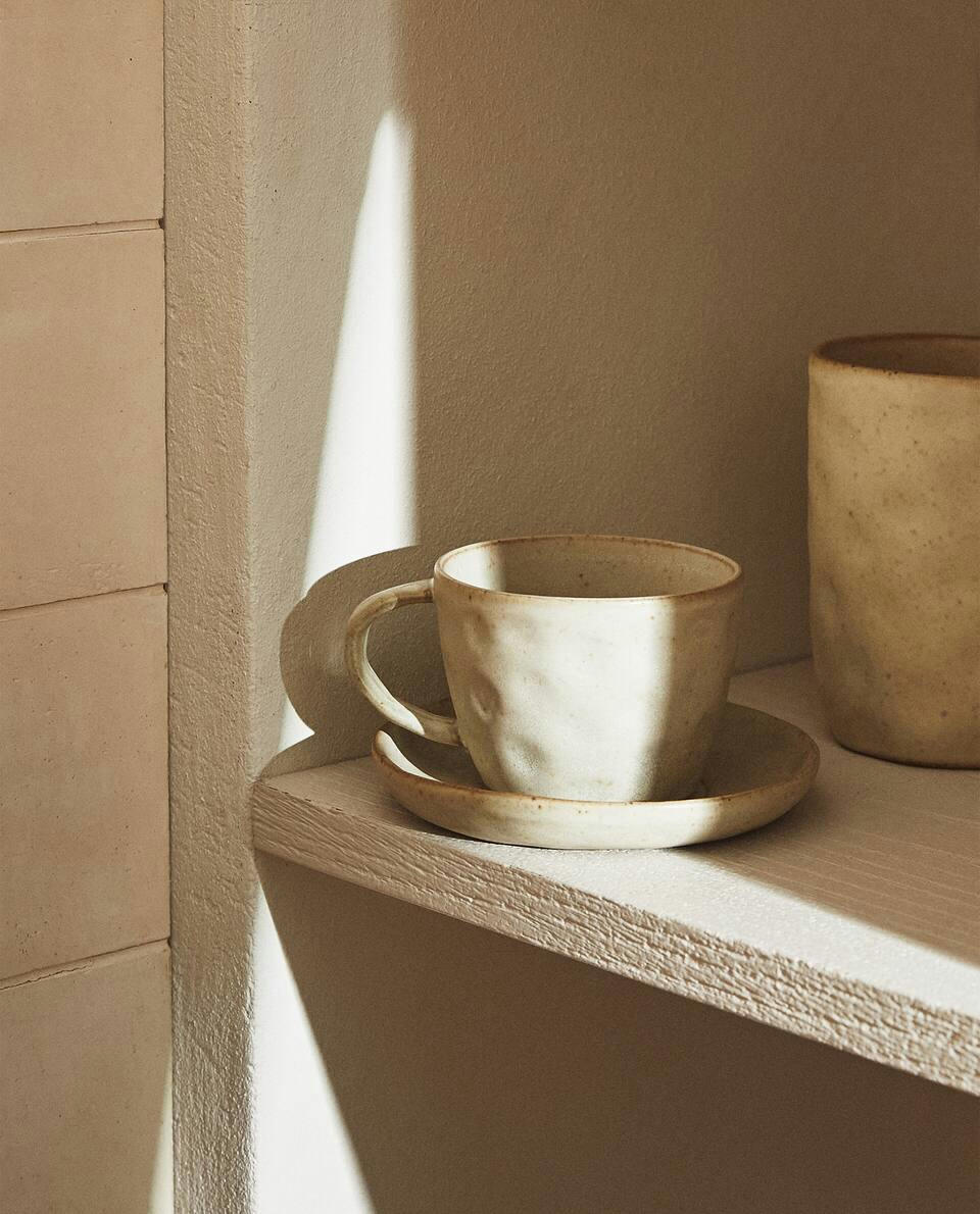 Conjunto de café da manhã em grés texturizado