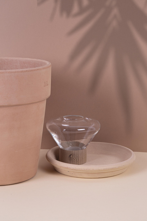 Brokis Muffins waxinelichthouder opaline - zwart eiken