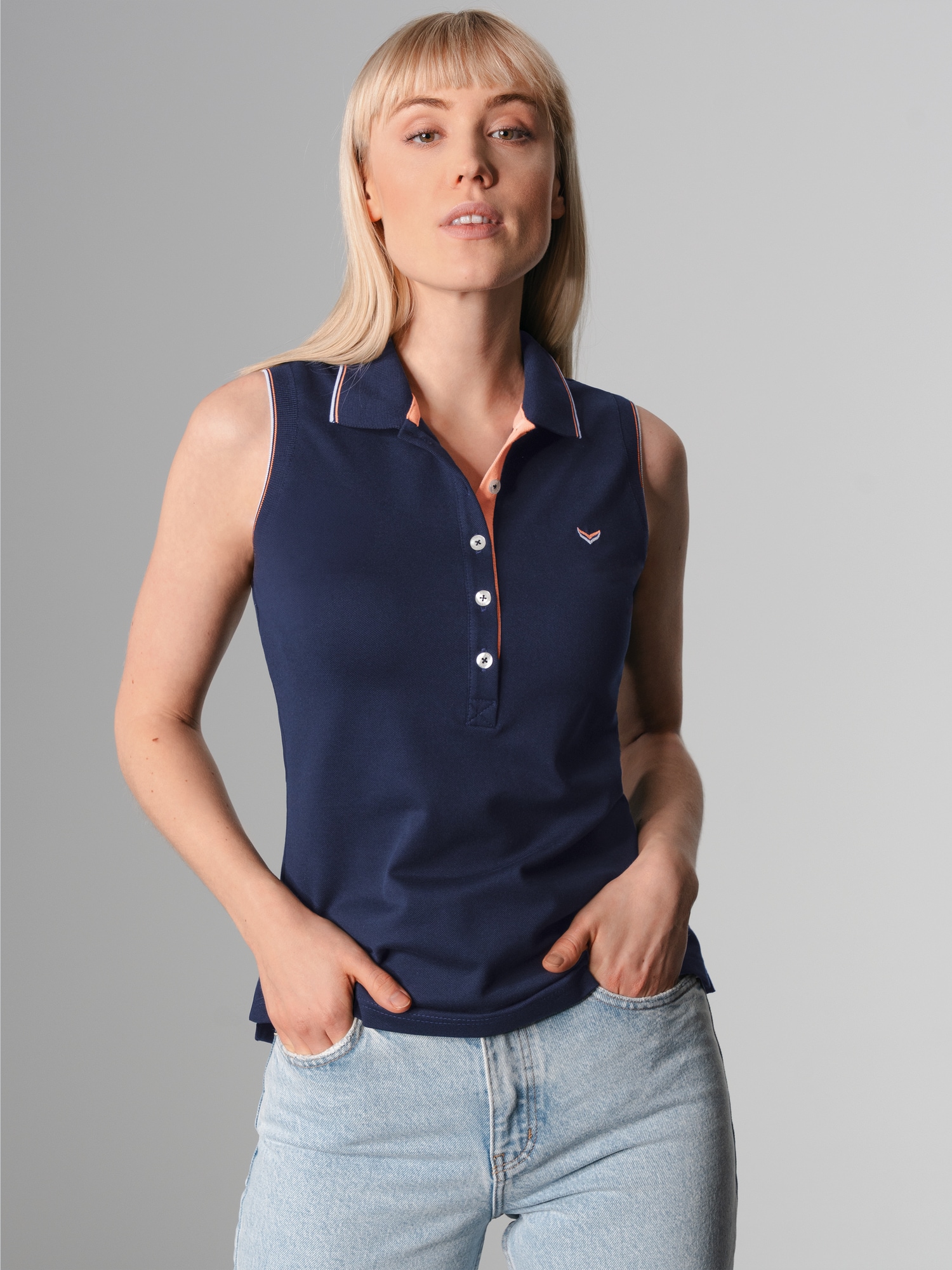 Ärmelloses Poloshirt mit kontrastfarbigen AkzentenNavy