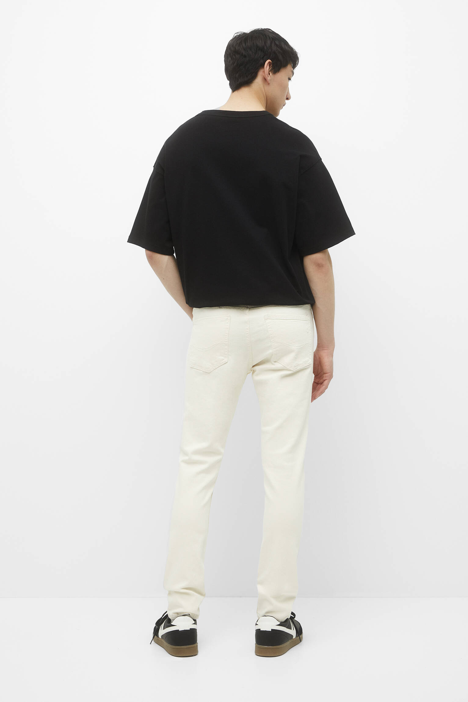CALÇA JEANS BÁSICA SLIM FIT - Cru