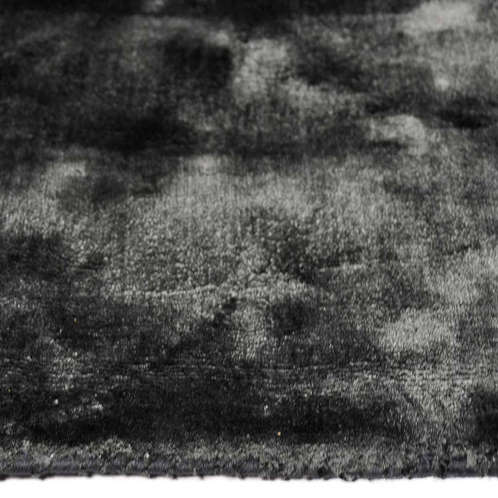 Viscose vloerkleed - Frederique Bruin | Zijdezacht