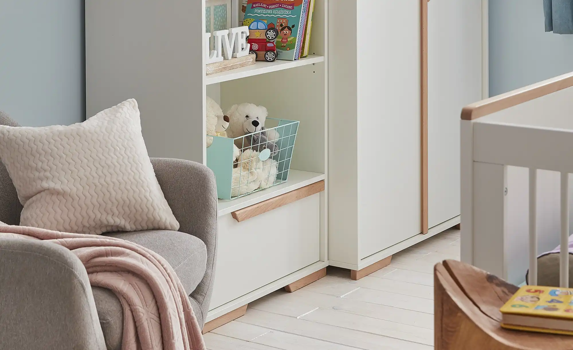 Kleiderschrank Soe