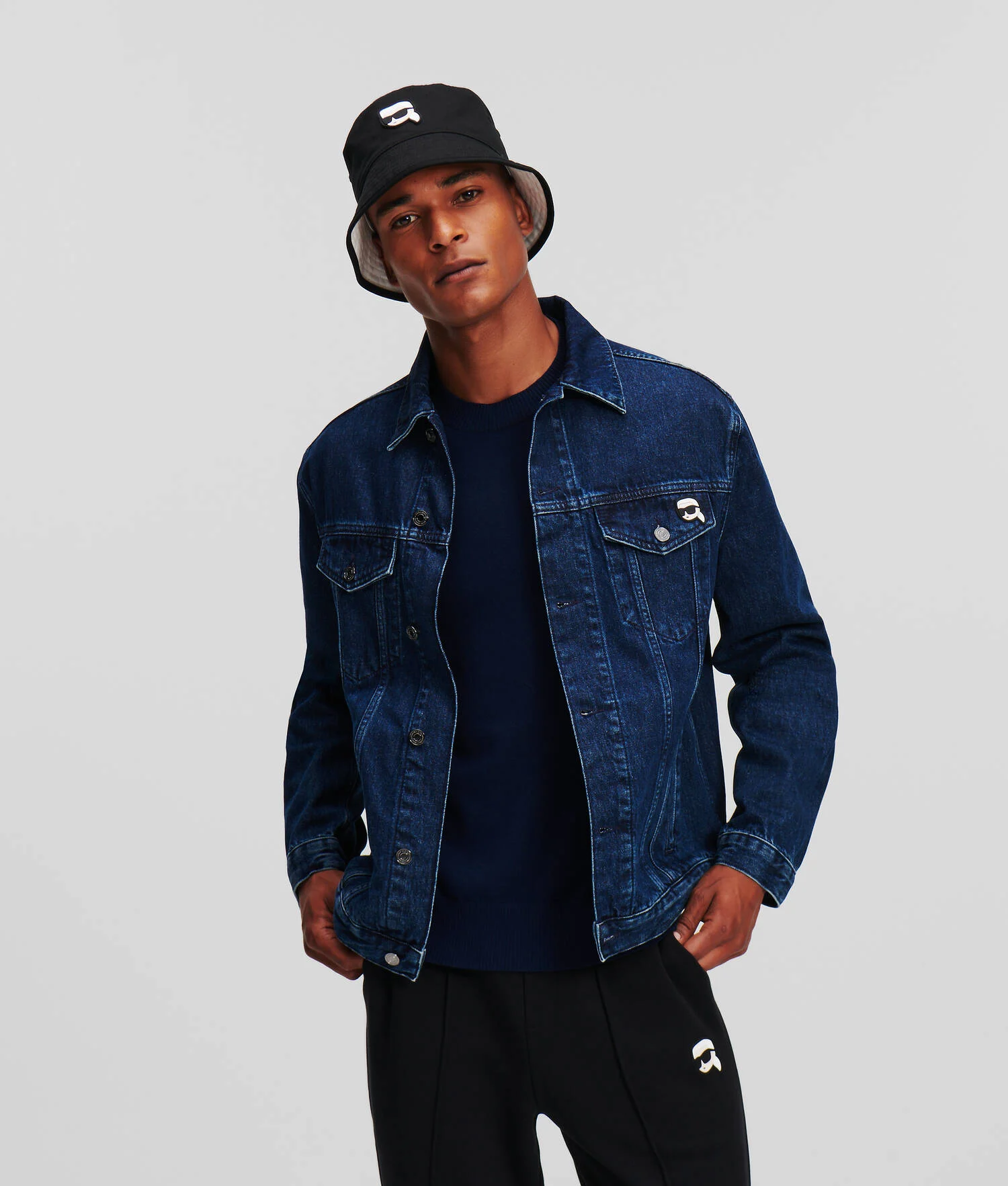 VESTE EN DENIM À LA COUPE AJUSTÉE K/IKONIK